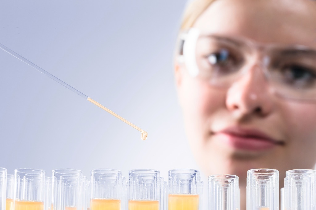 The fate of proteins at surfaces: How decisive is the zeta potential?