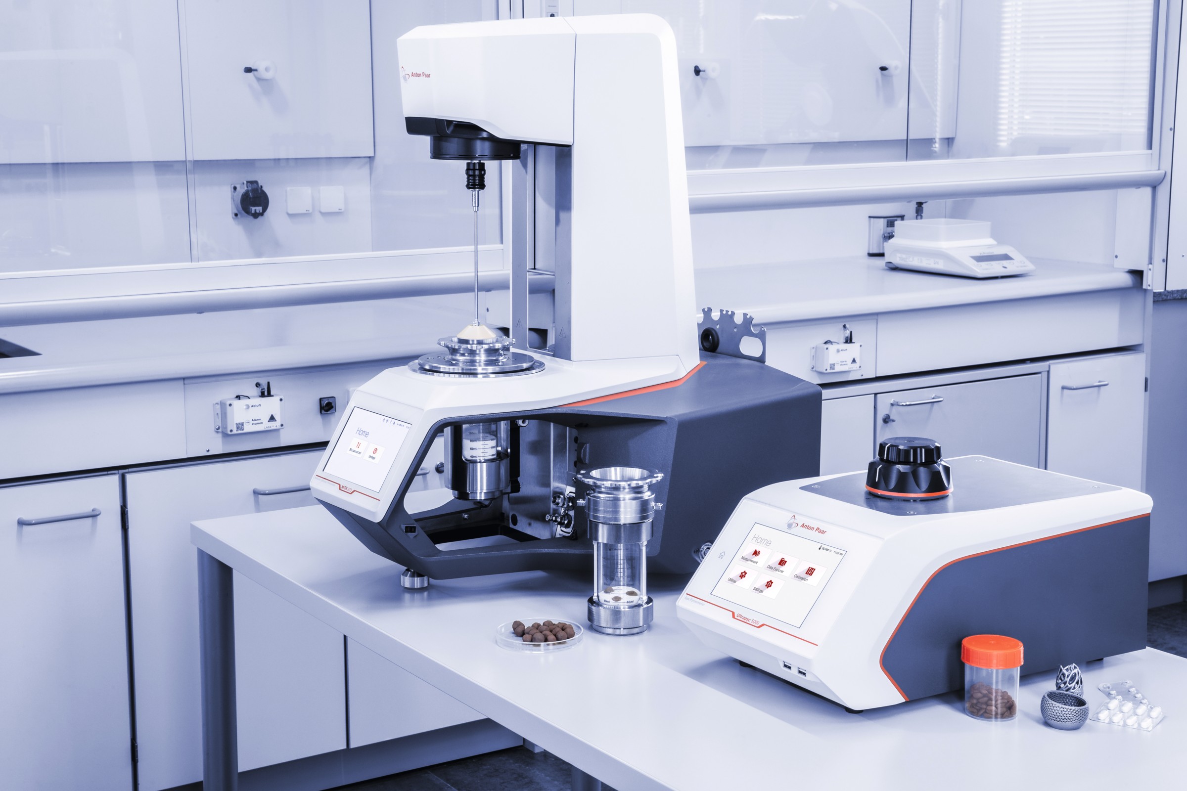 Unlocking Powder Performance Through Advanced Solid Density Measurement - Baden