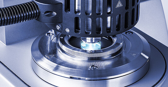 Directly measure the change of viscosity of your material under UV light in real-time