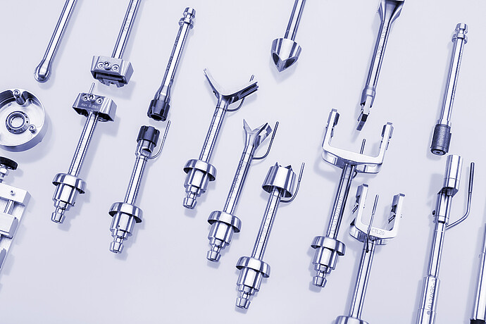 Choose from a wide range of variable-geometry grips and test fixtures Choose from a wide range of variable-geometry grips and test fixtures