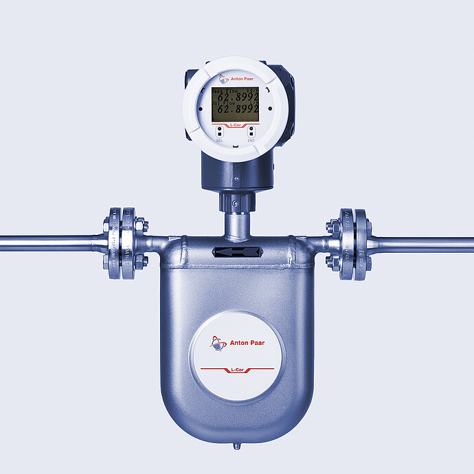 The Type U L-Cor 8000 Coriolis mass flow meter from the front