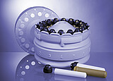Il rotore per digestione acida 16MF100 con 16 recipienti a pressione è progettato per un'elevata produttività e una manipolazione efficiente.
