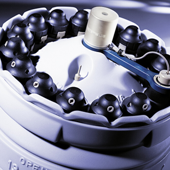 Il rotore 16SOLV HF100 espande le possibilità del Multiwave PRO in termini di digestione ed estrazione assistite da microonde di campioni organici e inorganici e può essere facilmente modificato per applicazioni di digestione acida cambiando i tappi a vite.