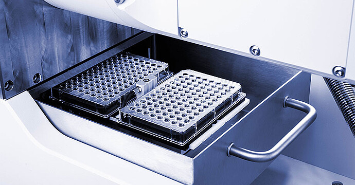 Measure small volumes of up to 192 liquid samples automatically