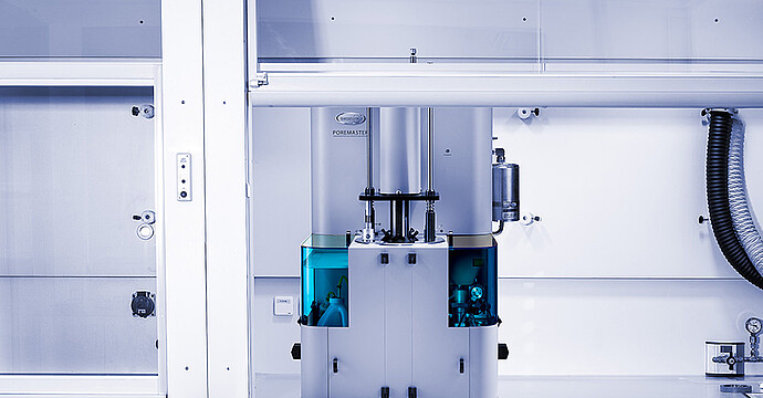 Designed to fit easily into your lab and keep you safe Designed to fit easily into your lab and keep you safe