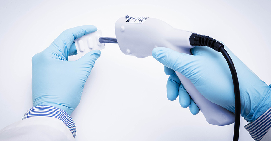 Samples in packaging – ‟Drive-by” measurement with a fiber probe Samples in packaging – ‟Drive-by” measurement with a fiber probe
