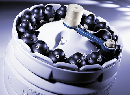 The acid digestion rotor 16MF100 with 16 pressure vessels is designed for high sample throughput and efficient handling.